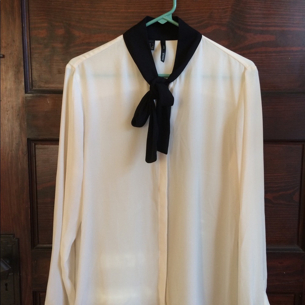 MNG Suit Top w/ Bow